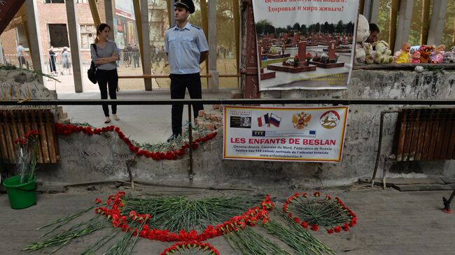 Траурные мероприятия 1-го сентября в Беслане