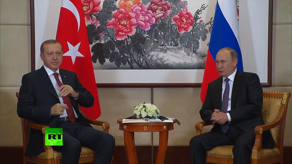 На встрече с Эрдоганом Путин пошутил про главу турецких спецслужб