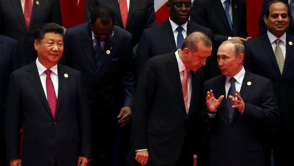 Владимир Путин принял участие в церемонии фотографирования глав государств и правительств G20
