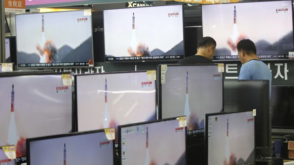 Трансляция испытаний баллистических ракет в КНДР по телевидению Южной Кореи 
