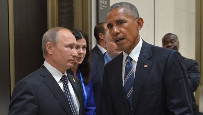 Президент РФ Владимир Путин и Барак Обама. Архивное фото
