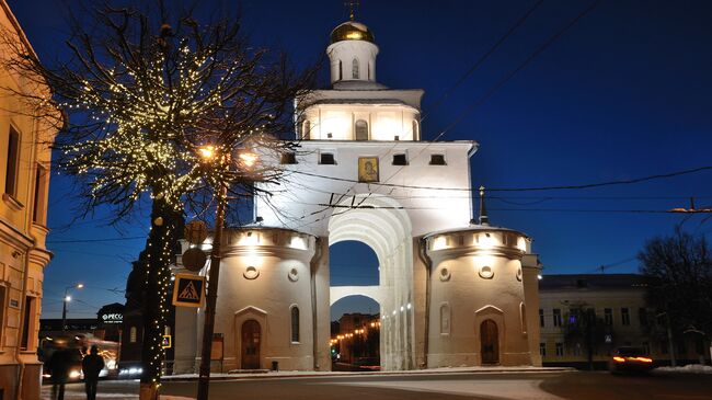 Владимир, Золотые ворота ночью. Архивное фото