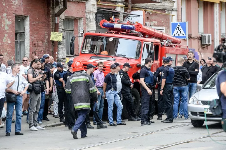 Митинг возле здания телеканала Интер в Киеве Митинг возле здания телеканала Интер в Киеве