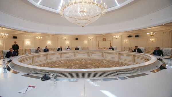 Встреча трехсторонней контактной группы в Минске. 5 сентября 2014. Архивное фото