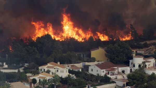 Лесной пожар в районе муниципалитета Бенитачель, провинция Аликанте, Испания. 5 сентября 2016