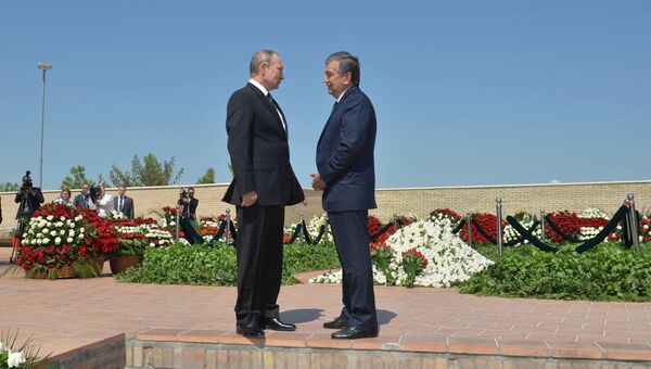 Президент РФ Владимир Путин с премьер-министром Узбекистана Шавкатом Мирзиёевым в Самарканде. 6 сентября 2016