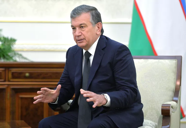 Премьер-министр Узбекистана Шавкат Мирзиеев во время беседы с президентом РФ Владимиром Путиным в самаркандской резиденции президента Узбекистана. 6 сентября 2016 года Премьер-министр Узбекистана Шавкат Мирзиеев во время беседы с президентом РФ Владимиром Путиным в самаркандской резиденции президента Узбекистана. 6 сентября 2016 года
