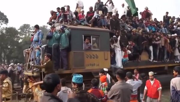 Зато с ветерком: поезд эконом-класса в Бангладеш