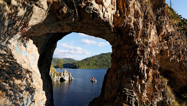 Река Енисей в Красноярске, Сибирь