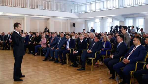 Дмитрий Медведев во время встречи с представителями малого и среднего бизнеса в Улан-Удэ. 7 сентября 2016