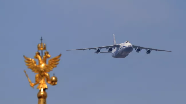 Тяжёлый дальний транспортный самолёт АН-124-100 Руслан. Архивное фото