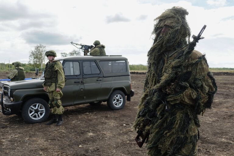 Демонстрационный показ военной техники и вооружения в рамках Международного военно-технического форума АРМИЯ-2016 на военном полигоне Рощинский в Самарской области