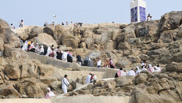 Паломники в долине Арафата в Саудовской Аравии