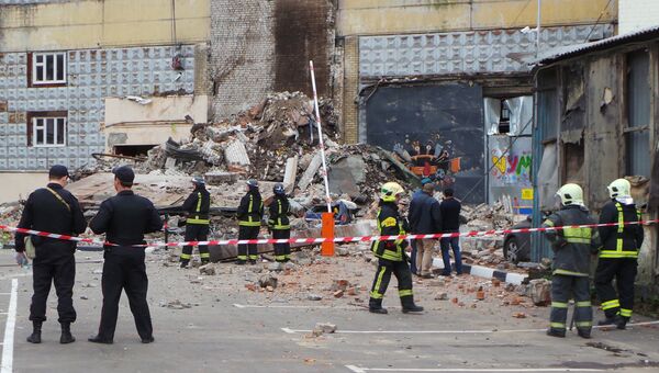 Последствия обрушения в здании на территории бывшего завода АЗЛК на Волгоградском проспекте