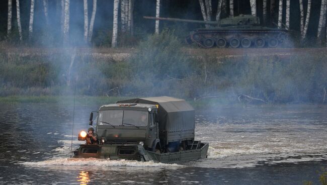 Демонстрационный показ военной техники на полигоне Алабино на Международном военно-техническом форуме АРМИЯ-2016