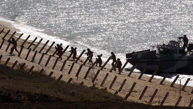 Военные учения российской армии на побережье Черного моря в Крыму. 9 сентября 2016