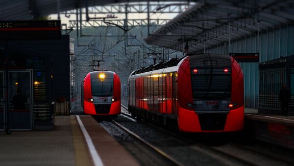 Электропоезда в Москве. Архивное фото