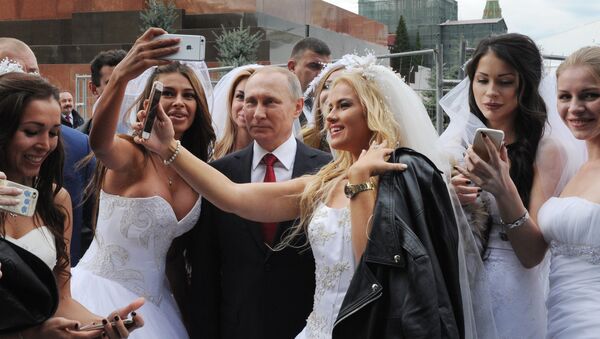Президент РФ Владимир Путин на торжественной церемонии открытия Дня города на Красной площади в Москве