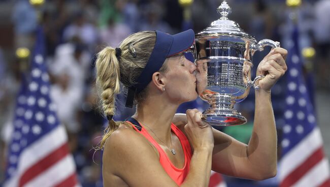 Немецкая теннисистка Ангелика Кербер после победы на турнире US Open. 10 сентября 2016