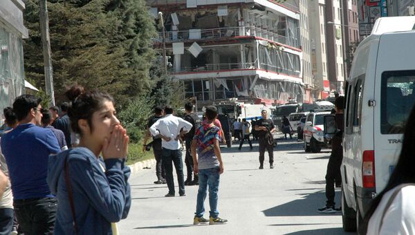 Место взрыва в городе Ван на востоке Турции