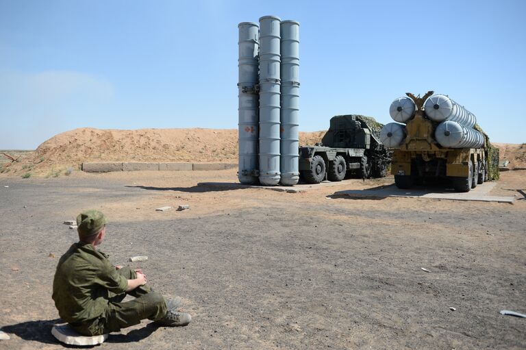 Боевые стрельбы ЗРС С-300 на полигоне Ашулук Боевые стрельбы ЗРС С-300 на полигоне Ашулук