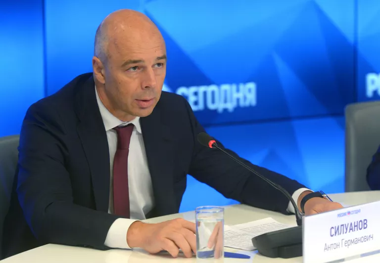 Министр финансов РФ Антон Силуанов во время брифинга О задолженности Украины перед Российской Федерацией в контексте реализации программы МВФ для Украины в Международном мультимедийном пресс-центре МИА Россия сегодня. 12 сентября 2016 Министр финансов РФ Антон Силуанов во время брифинга О задолженности Украины перед Российской Федерацией в контексте реализации программы МВФ для Украины в Международном мультимедийном пресс-центре МИА Россия сегодня. 12 сентября 2016