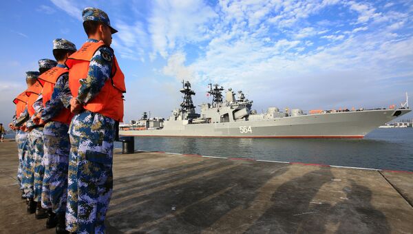 Прибытие российских кораблей в порт города Чжаньцзян для участия в учениях Морское взаимодействие-2016. Архивное фото
