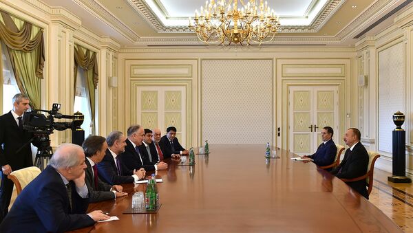 Президент Азербайджана Ильхам Алиев принял в Баку делегацию ВЕК и РЕК