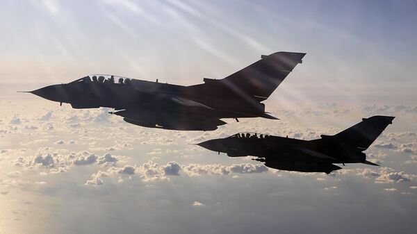 Истребители Королевских ВВС Великобритании Tornado GR4. Архивное фото
