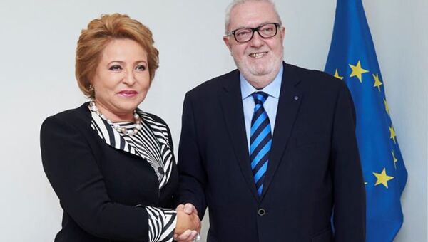 Глава ПАСЕ Педро Аграмунт и спикер Совета Федерации Валентина Матвиенко во время встречи в Страсбурге