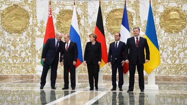Александр Лукашенко, Владимир Путин, Ангела Меркель, Франсуа Олланд и Петр Порошенко. Архивное фото