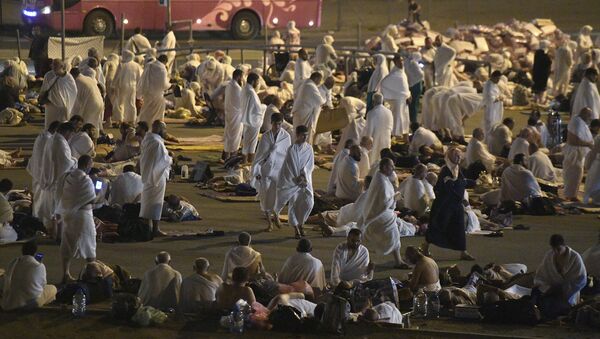 Паломники во время хаджа в Саудовской Аравии. Архивное фото
