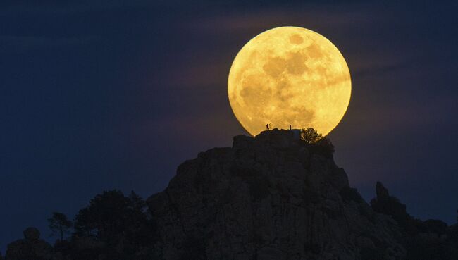 Dani Caxete, Man on the Moon. Участник конкурса Astronomy Photographer of the Year 2016