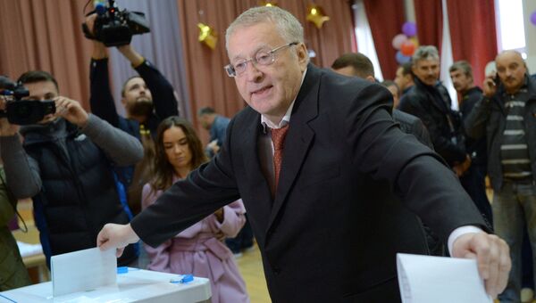 Лидер ЛДПР Владимир Жириновский в единый день голосования на избирательном участке № 2714 в Москве.