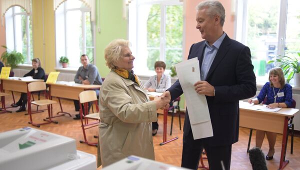 Мэр Москвы Сергей Собянин в единый день голосования на избирательном участке № 90 в Москве