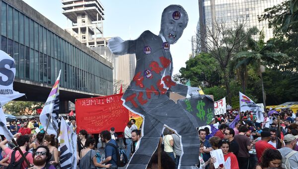 Акция протеста против правительства президента Бразилии Мишела Темера в Сан-Паулу. Архивное фото