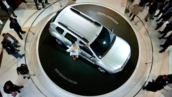 Автомобиль Renault Duster на автомобильной выставке
