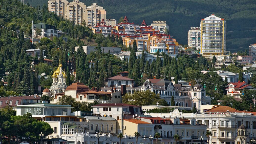 © РИА Новости / Сергей МальгавкоПерейти в медиабанк<br>Вид на Ялту. Архивное фото