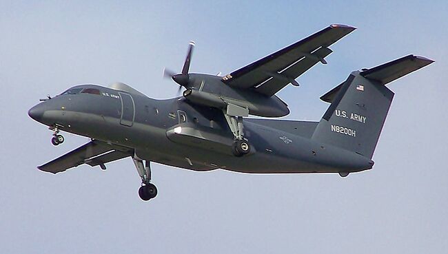 Самолет Dash 8  ВВС США. Архивное фото