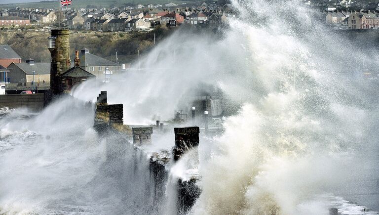 Финалист конкурса Фотограф погодных явлений-2016. Paul Kingston - Storms Cumbria