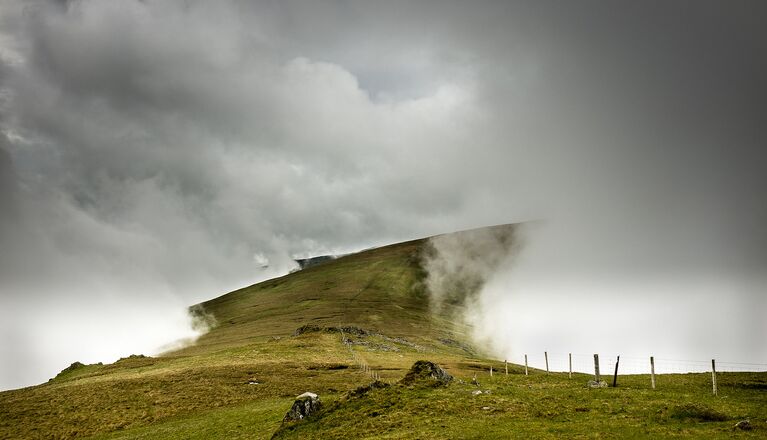 Финалист конкурса Фотограф погодных явлений-2016. Steve M Smith - Cloud Tunnel, Carneddau, north Wales