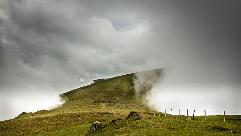 Финалист конкурса Фотограф погодных явлений-2016. Steve M Smith - Cloud Tunnel, Carneddau, north Wales