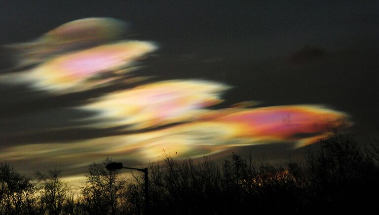 Финалист конкурса Фотограф погодных явлений-2016. Alan Tough - Polar Stratospheric Clouds