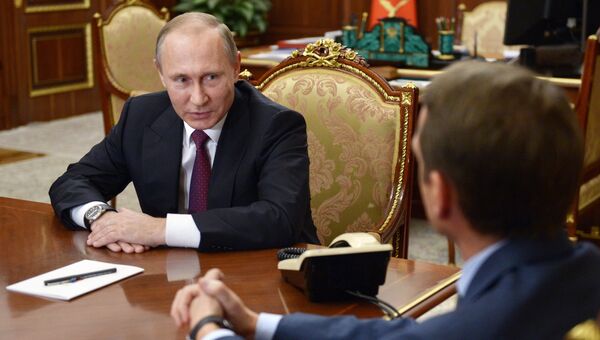 Президент России Владимир Путин и председатель Госдумы Сергей Нарышкин во время встречи в Кремле. 22 сентября 2016