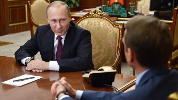 Президент РФ Владимир Путин и председатель Госдумы РФ Сергей Нарышкин во время встречи в Кремле. 22 сентября 2016