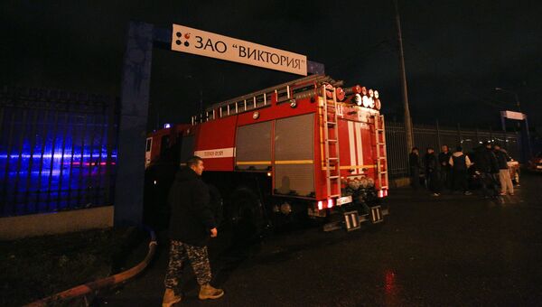 Ликвидация пожара на складе на востоке Москвы