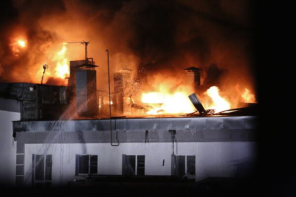 Ликвидация пожара на складе на востоке Москвы
