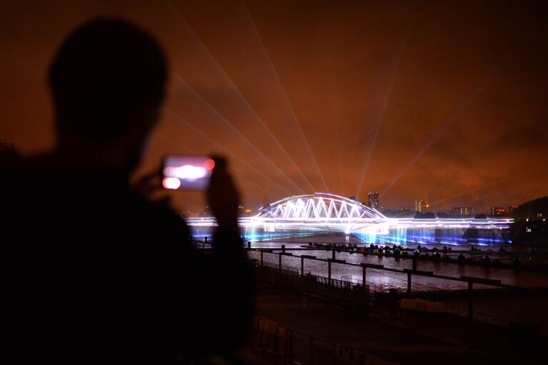 Репетиция мультимедийного шоу в рамках московского международного фестиваля Круг света 2016