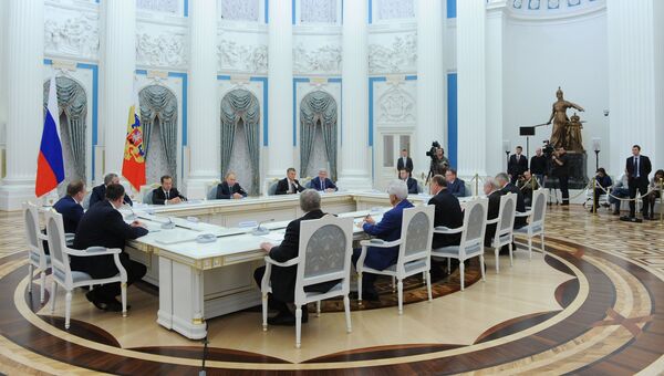 Президент РФ Владимир Путин проводит встречу в Кремле с лидерами партий, прошедших по итогам выборов в Государственную Думу. 23 сентября 2016