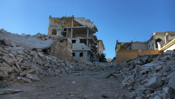 Разрушенные улицы на северо-востоке Алеппо. Архивное фото